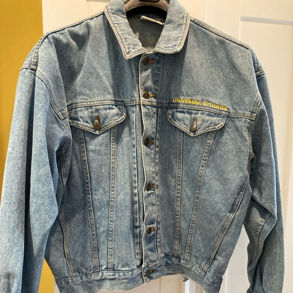 Last day! FINAL PRICE Men’s UNIVERSAL STUDIOS Denim Jacket EUC - Picture 2 of 15